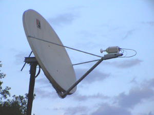 hughesnetsatellitedish.jpg